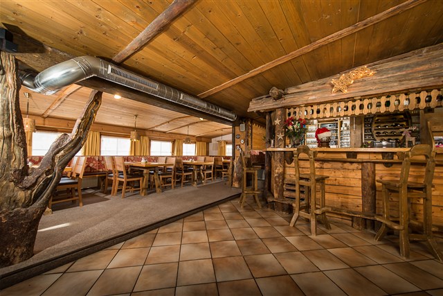 Apartamentowy Pensjonat STADLMÜHLE - restaurace a bar