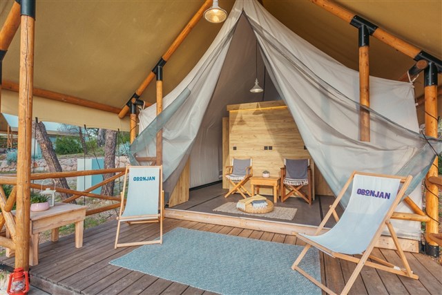 OBONJAN Island Resort - Glamping Lodge M