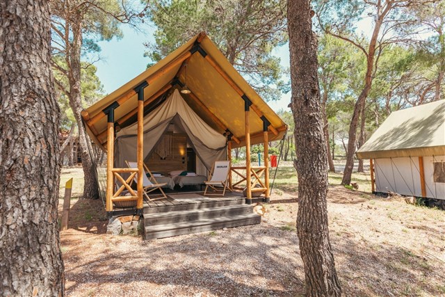 OBONJAN Island Resort - Glamping Lodge S