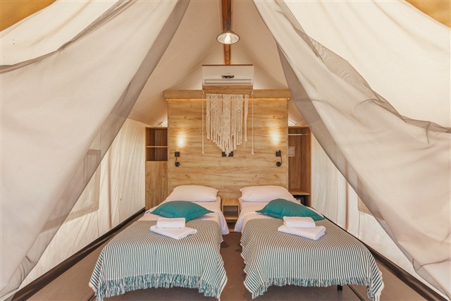 OBONJAN Island Resort - Glamping Lodge S