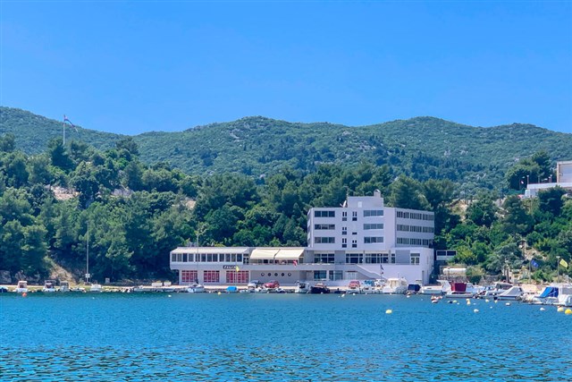 Hotel TOLERO - Hotel TOLERO, Ploče