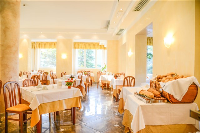 Hotel SOGNO DEL BENACO - 